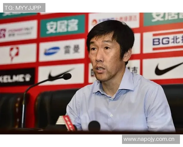 国足主帅人选或在十月揭晓足协倾向于经验丰富的欧洲教练 国足主帅人选或在十月揭晓足协倾向于经验丰富的欧洲教练