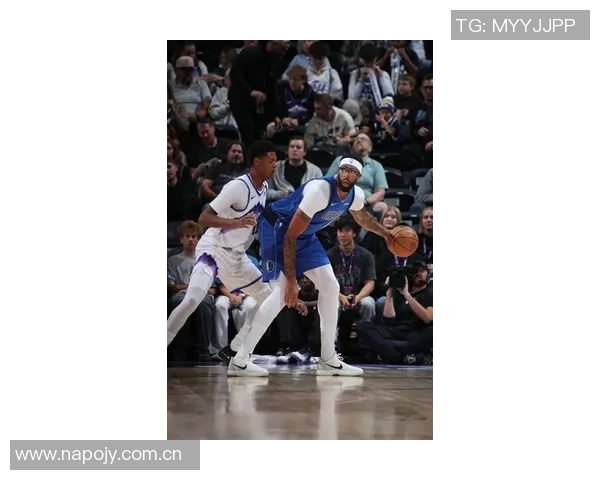 势如破竹的精彩瞬间弗拉格飞身大帽拉塞尔助攻浓眉空中暴扣 势如破竹的精彩瞬间弗拉格飞身大帽拉塞尔助攻浓眉空中暴扣