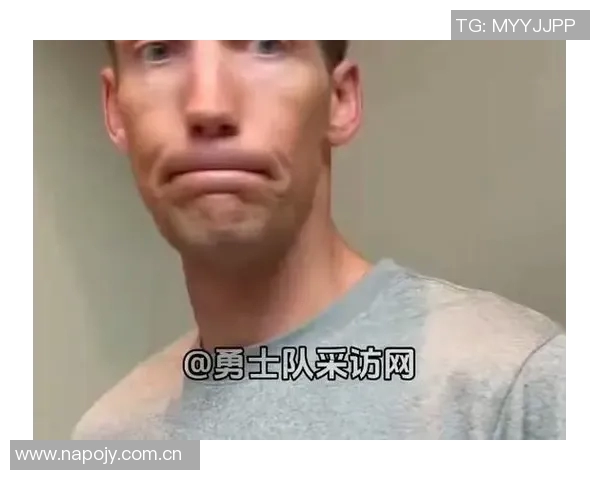 邓利维谈库明加续约事件称训练营内未见任何影响 邓利维谈库明加续约事件称训练营内未见任何影响