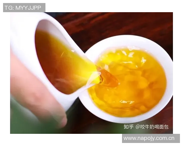 阿莫林惊讶有人喝茶加牛奶直言这让我感到困惑不已 阿莫林惊讶有人喝茶加牛奶直言这让我感到困惑不已