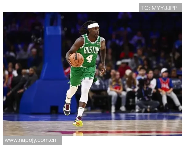 比卢普斯透露季前赛策略霍勒迪首战下半场缺席或调整先发阵容 比卢普斯透露季前赛策略霍勒迪首战下半场缺席或调整先发阵容