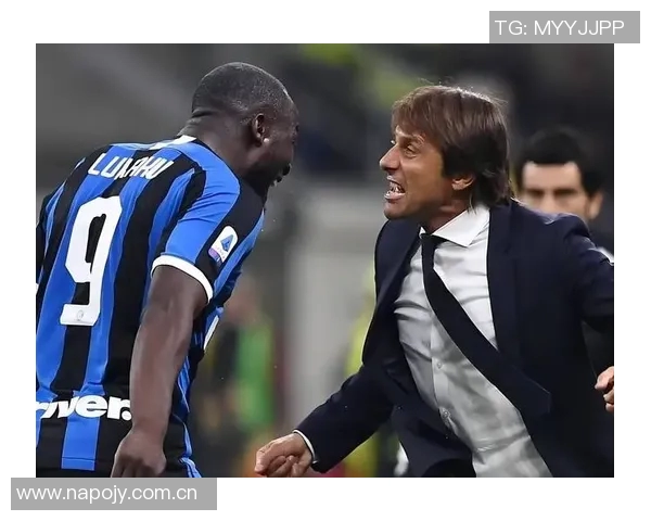 今日趣图:那不勒斯的紧急状态与孔蒂的欧战信念交织的精彩瞬间 今日趣图:那不勒斯的紧急状态与孔蒂的欧战信念交织的精彩瞬间