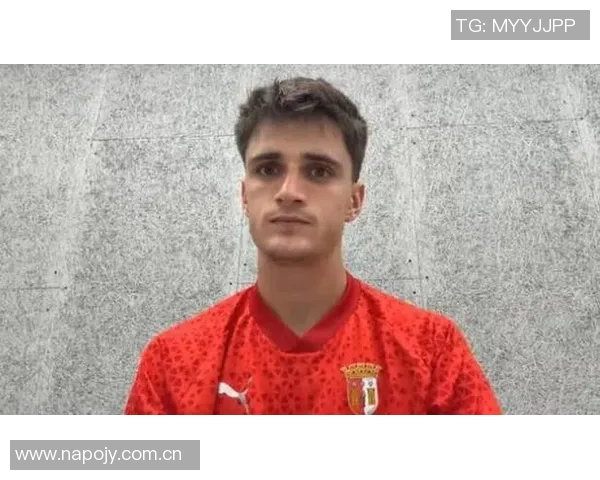 布拉加主帅谈保维克托加盟表现期待:给予时间他将展现实力 布拉加主帅谈保维克托加盟表现期待:给予时间他将展现实力