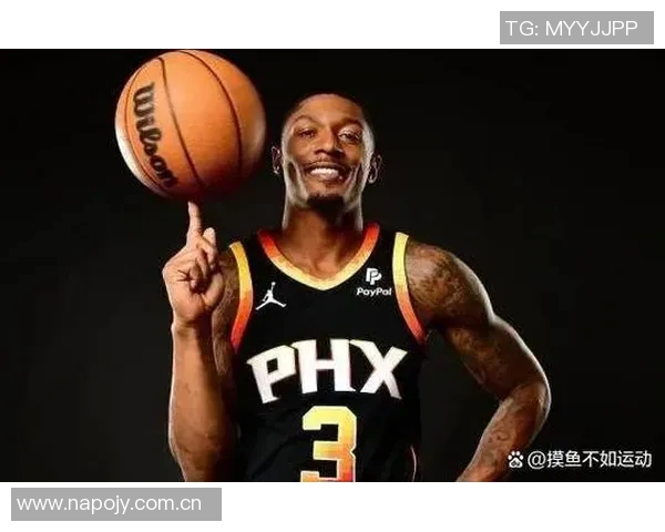 快船官方确认比尔因背部不适明日对阵开拓者出战存疑