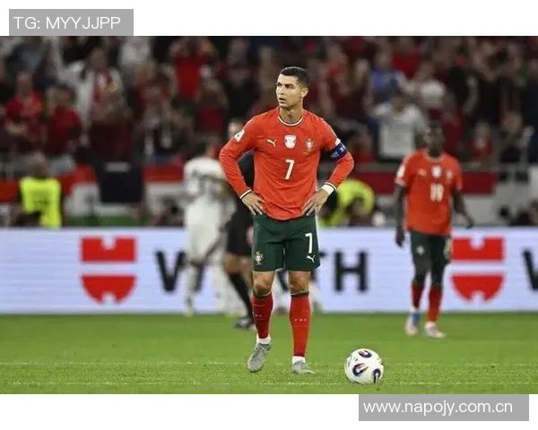 圆梦时刻索博赛后终于如愿获得偶像C罗的球衣之前换球衣时遗憾未能成功 圆梦时刻索博赛后终于如愿获得偶像C罗的球衣之前换球衣时遗憾未能成功