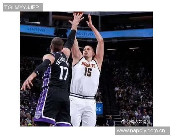 普尔半场状态低迷仅靠罚球得分三分球全失手表现令人失望