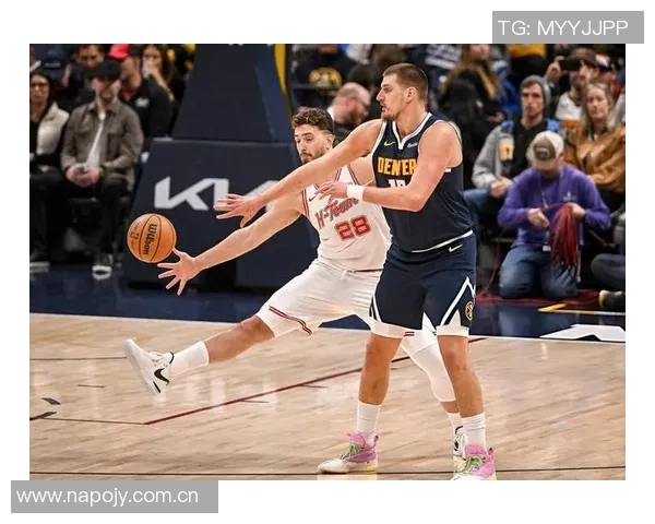 约基奇对阵申京展现统治力豪取34分10篮板9助攻全面压制小火龙