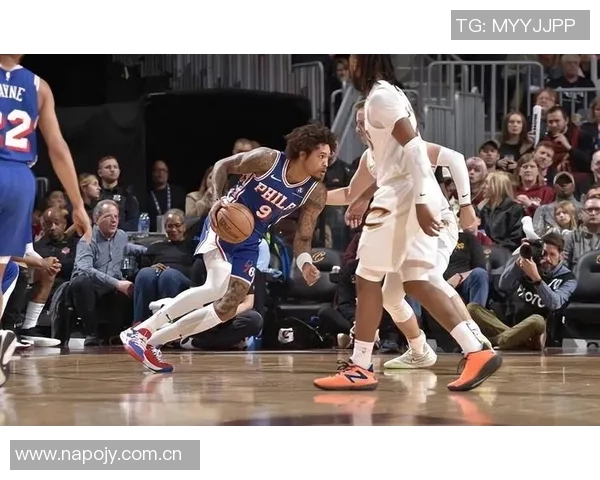 76人对决骑士首发阵容揭晓马克西乔治恩比德携手出战米切尔领衔骑士