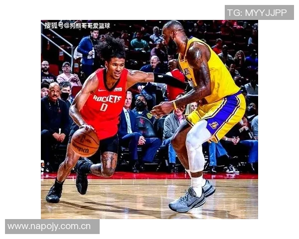 杰伦格林谈球队默契:迅速融入阵容展现出色配合能力 杰伦格林谈球队默契:迅速融入阵容展现出色配合能力