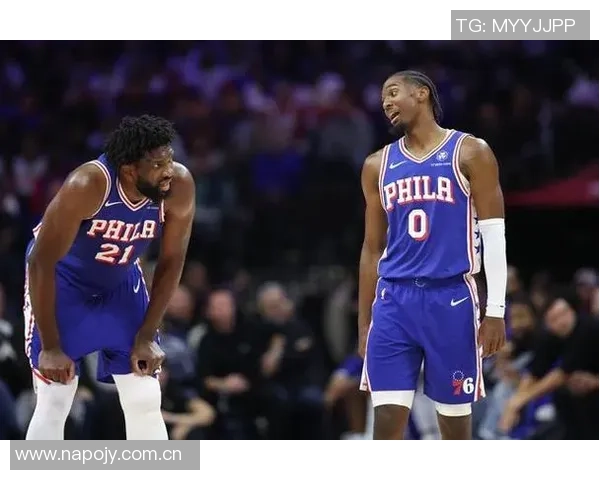 76人对决骑士首发阵容揭晓马克西乔治恩比德携手出战米切尔领衔骑士